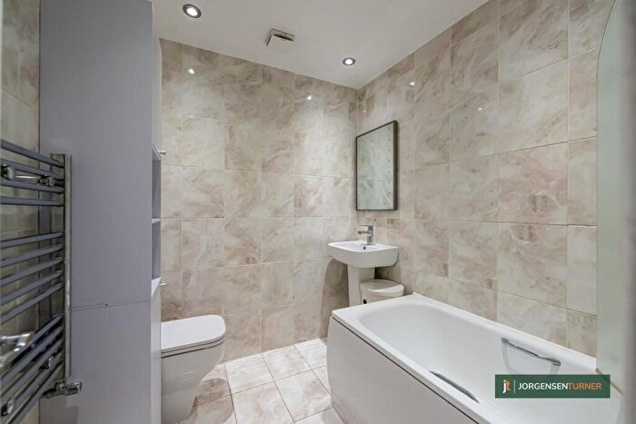 3 Bedroom Terraced House For Sale In Drake Street, Enfield, EN2