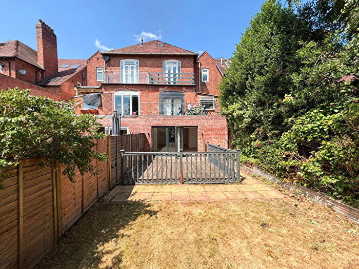 2 Bedroom Flat To Rent In Flat, Victoria Road, Sutton Coldfield, B72
