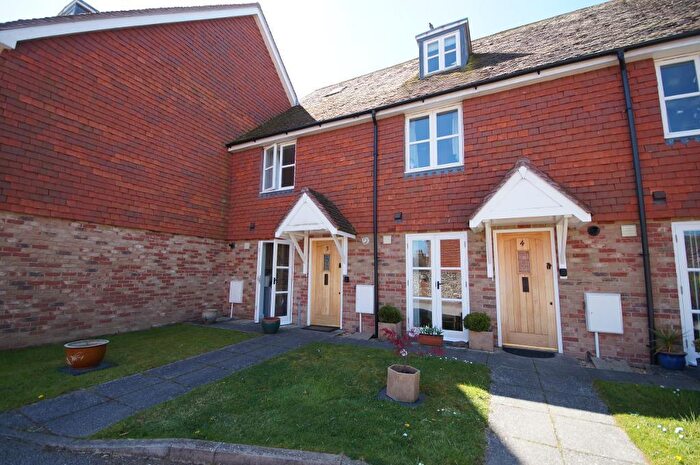 2 Bedroom Terraced House To Rent In Borough Gate, High Street, Steyning, West Sussex, BN44