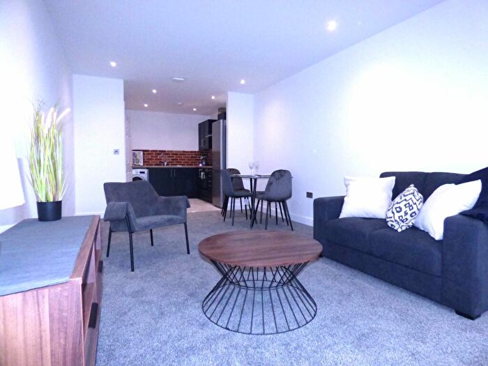 1 Bedroom Apartment To Rent In Flat, Bridgegate Residence, DN22