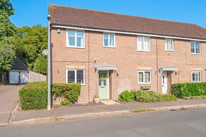 2 Bedroom End Of Terrace House For Sale In Flitch Lane, Dunmow, CM6