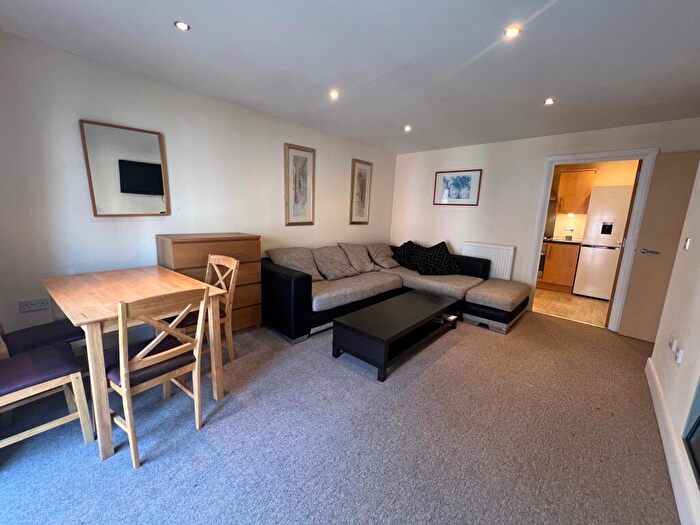 2 Bedroom Flat To Rent In Coxhill Way, Aylesbury, HP21