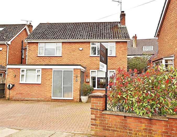 3 Bedroom Detached House For Sale In Rathmore Drive, Prenton, CH43