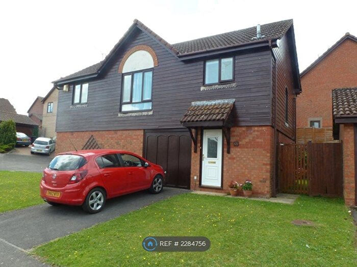 2 Bedroom Detached House To Rent In Avondown Road, Durrington, Salisbury, SP4