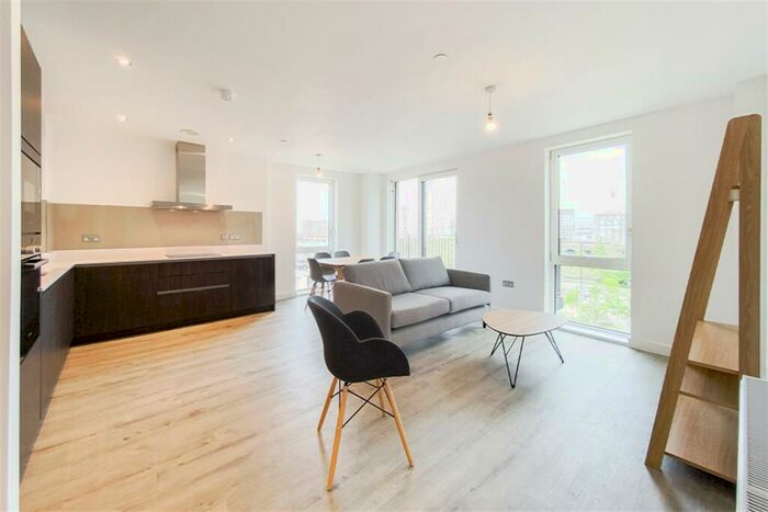 3 Bedroom Apartment To Rent In Bellows, Middlewood Locks, M5