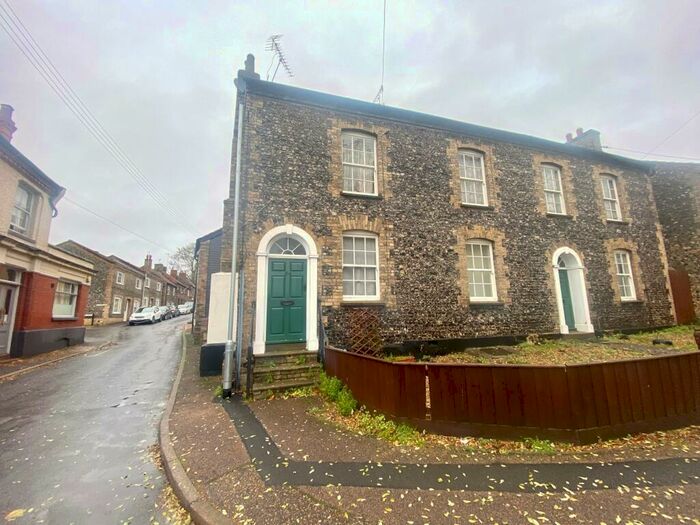 1 Bedroom Flat To Rent In St. Nicholas Street, Thetford, IP24