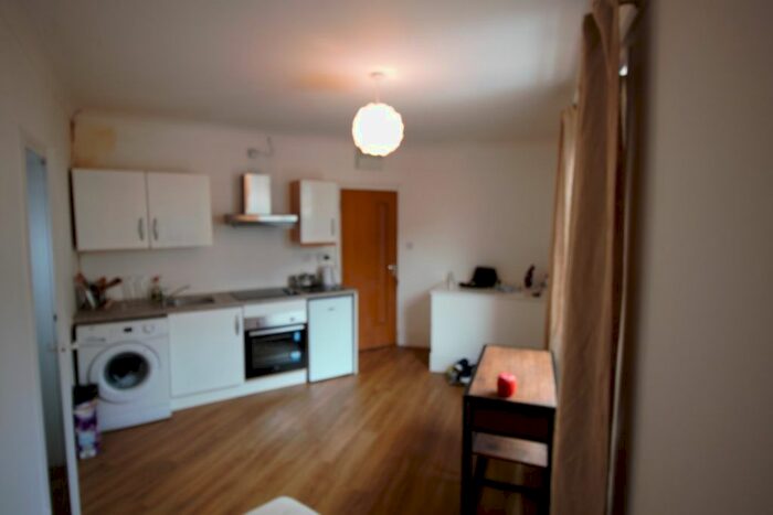 1 Bedroom Flat To Rent In St. Albans Road, Watford WD24