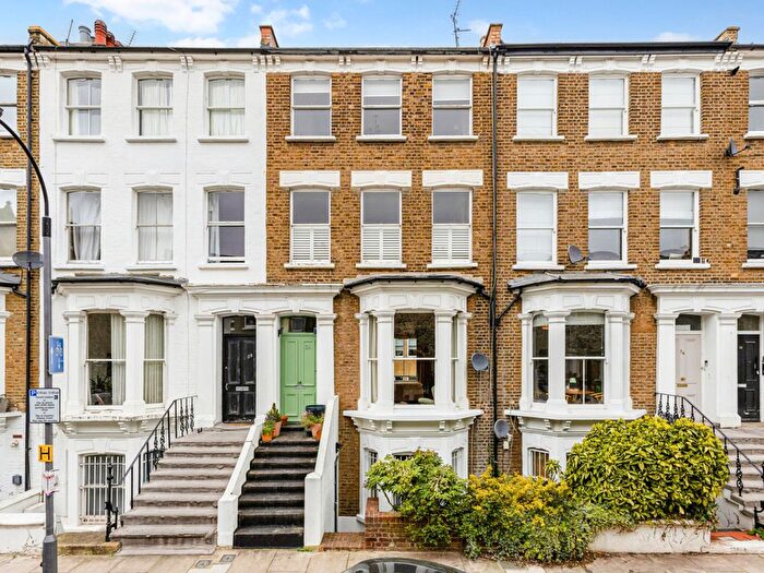 2 Bedroom Flat For Sale In Minford Gardens, London, W14