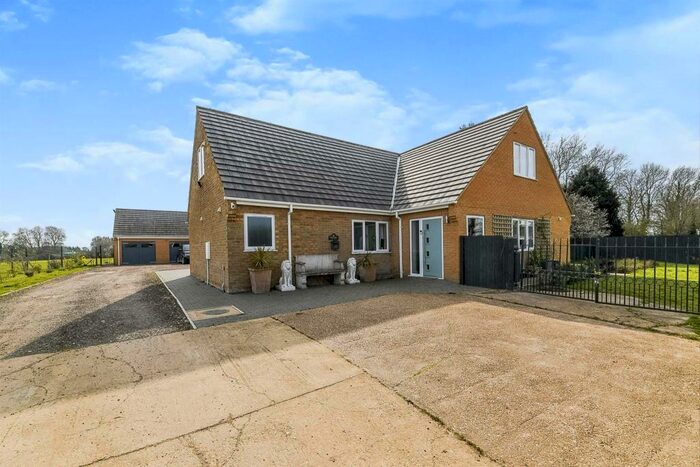 6 Bedroom Detached House For Sale In Mill Road, Wiggenhall St. Germans, King'S Lynn, PE34