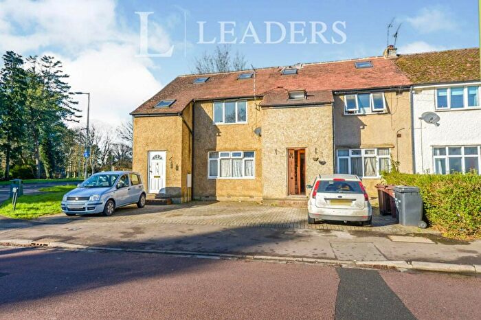 1 Bedroom Apartment To Rent In Kings Road, AL2