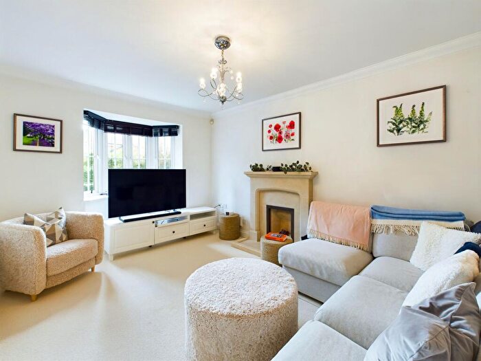 4 Bedroom Detached House For Sale In Coulthard Close, Towcester, NN12
