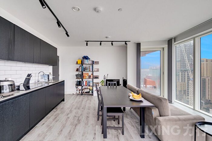 2 Bedroom Flat To Rent In Portal Way, North Acton, W3