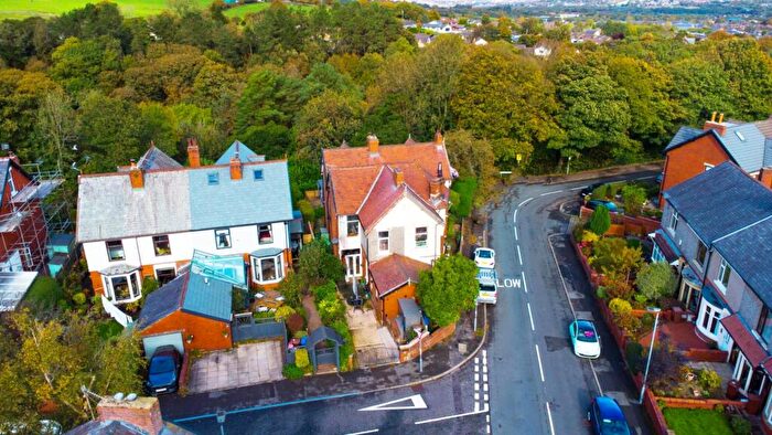 3 Bedroom Semi-Detached House For Sale In Earnsdale Avenue, Darwen, BB3