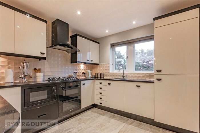 3 Bedroom Link Detached House For Sale In Delph Road, Denshaw, Saddleworth, OL3