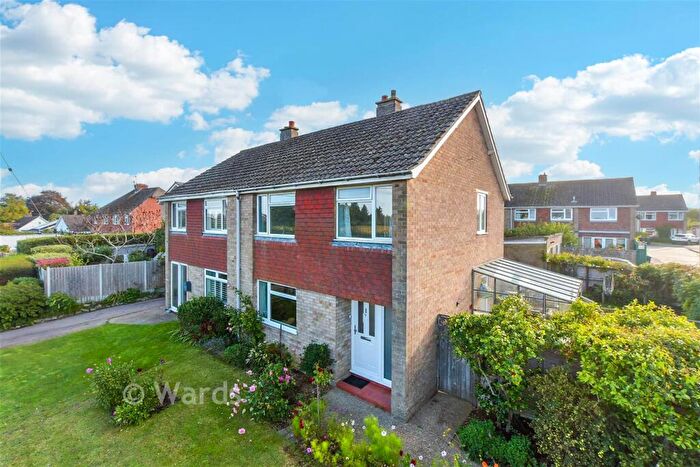 3 Bedroom Semi Detached House For Sale In Mercer Way, Chart Sutton, Maidstone, Kent, ME17