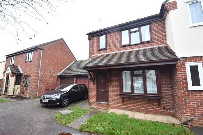 3 Bedroom Semi-Detached House To Rent In Bluebell Close, CM8