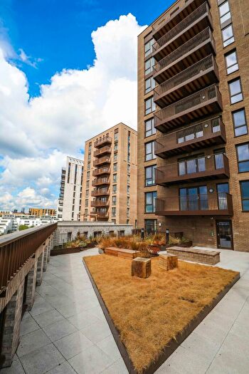 1 Bedroom Apartment To Rent In Millet Place, Pontoon Dock London, E16