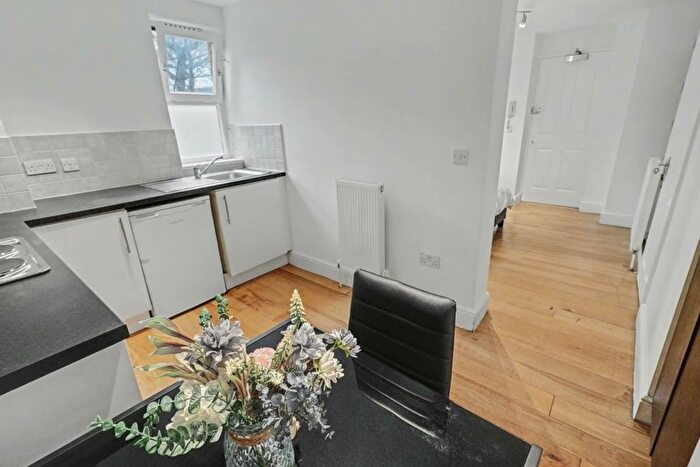 Studio To Rent In Bride Street, London, N7