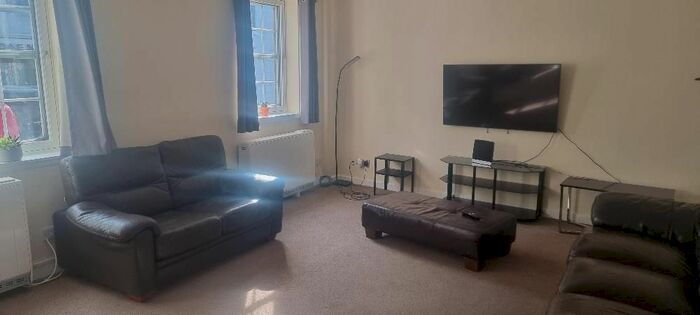 2 Bedroom Flat To Rent In Picardy Court, Rose Street, Aberdeen, AB10
