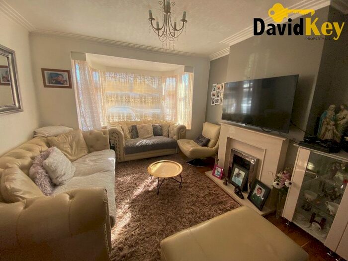 4 Bedroom Terraced House To Rent In Great Cambridge Road, Enfield, EN1