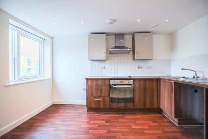 2 Bedroom Apartment To Rent In Salford, M5
