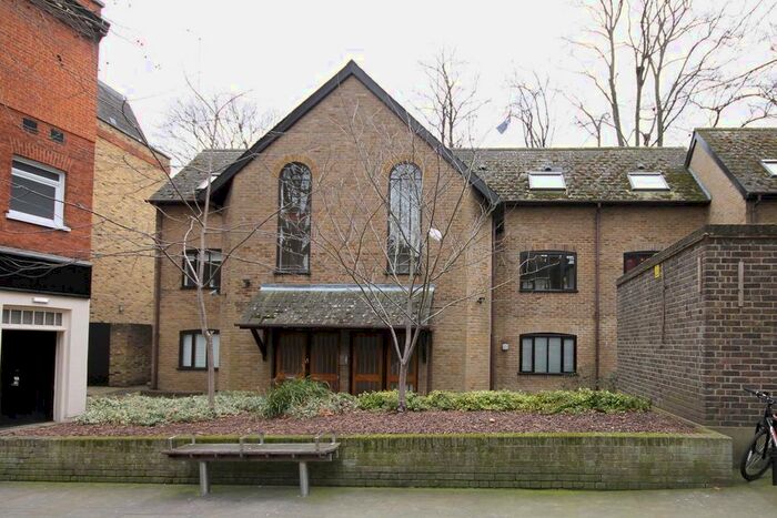 1 Bedroom Flat To Rent In Victoria Place, Richmond, TW9