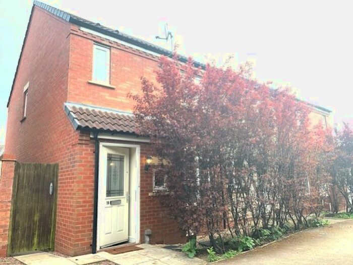 3 Bedroom Terraced House To Rent In Roundthorn Close, Bridgnorth, WV16