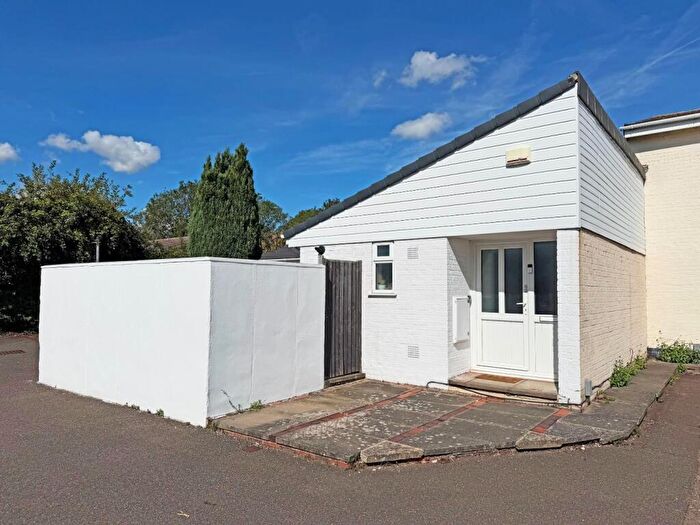 2 Bedroom Semi-Detached Bungalow For Sale In Bardney, Orton Goldhay, Peterborough, PE2