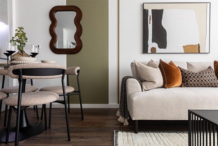 1 Bedroom Flat For Sale In Portobello Square, The Collection Amp; The Auria, Wornington Road, W10