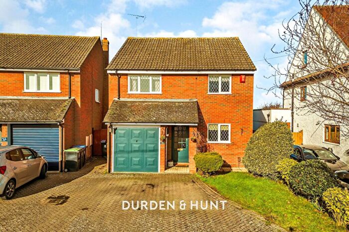 4 Bedroom Detached House For Sale In Fyfield Road, Ongar, CM5