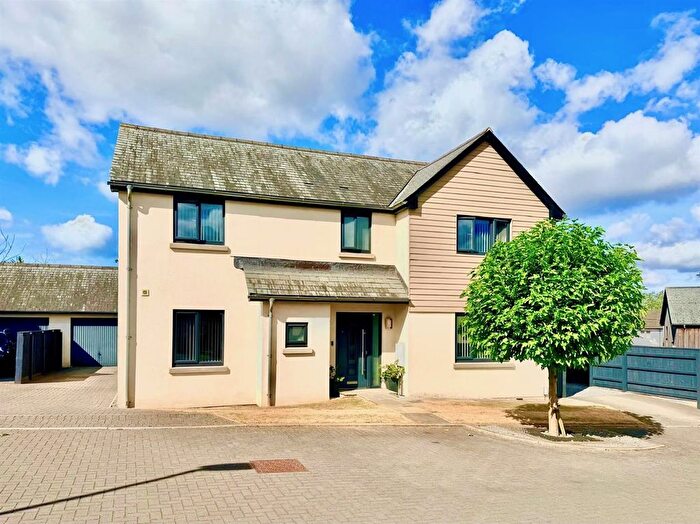 4 Bedroom Detached House For Sale In Elburton, Plymouth, PL9