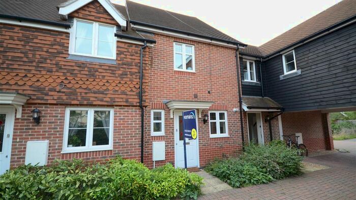 2 Bedroom Terraced House To Rent In Tithing Road, Fleet, GU51