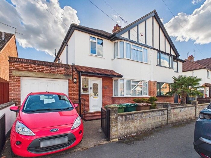 3 Bedroom Semi-Detached House For Sale In Ferndale Road, Ashford, TW15