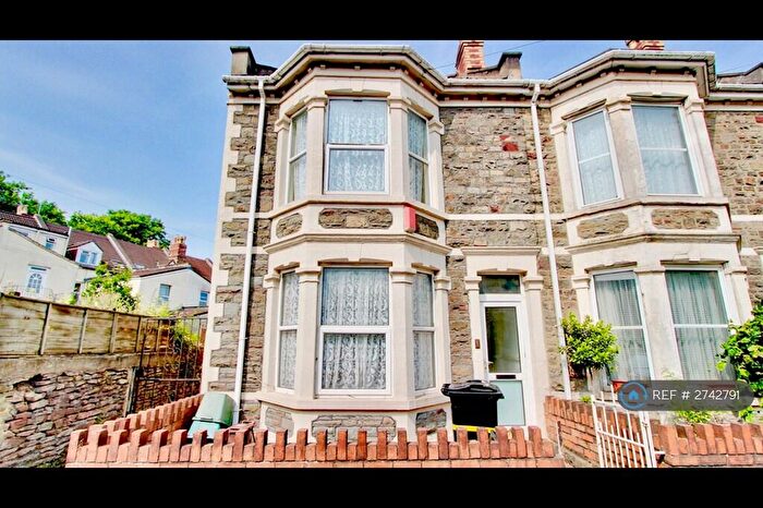 4 Bedroom Terraced House To Rent In Victoria Park, Fishponds, Bristol, BS16