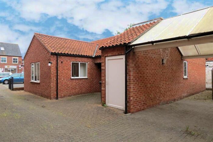 3 Bedroom Detached Bungalow To Rent In Carre Street, Sleaford, NG34