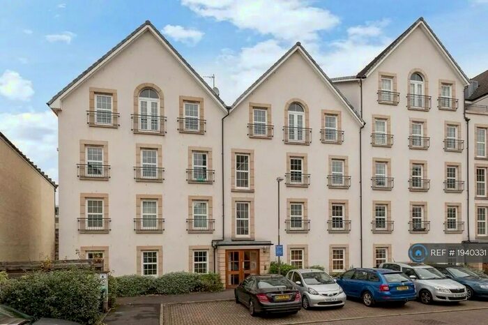 2 Bedroom Flat To Rent In Haymarket, Edinburgh, EH11