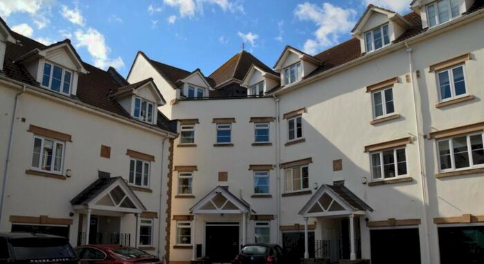 2 Bedroom Apartment To Rent In Royal Sands, Weston-super-Mare, BS23