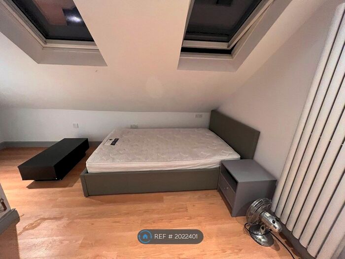 Studio To Rent In Upper Wickham Lane, Welling, DA16