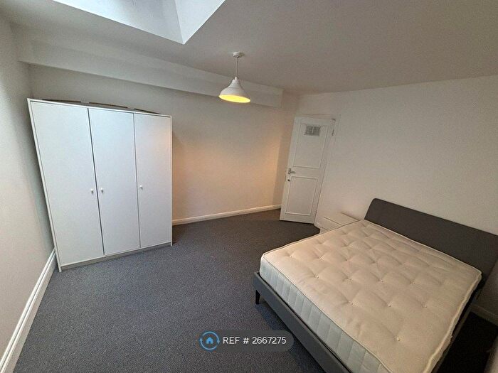 4 Bedroom Flat To Rent In Endlesham Road, London, SW12