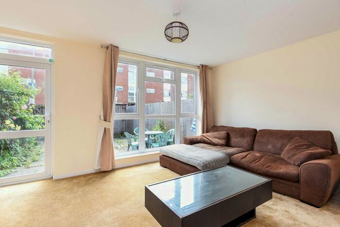3 Bedroom Terraced House To Rent In Waverton Road, London, SW18