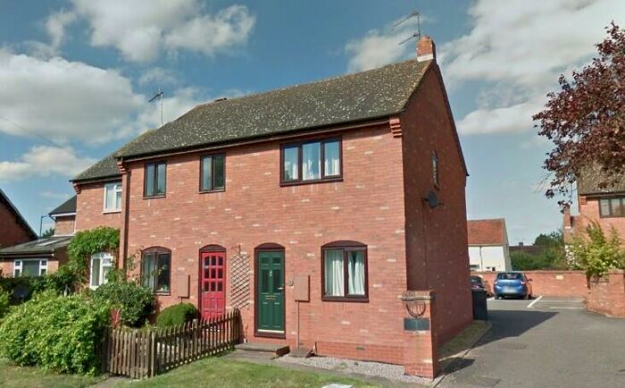 2 Bedroom Semi-Detached House To Rent In Simmons Court, Wellesbourne, Warwick, CV35