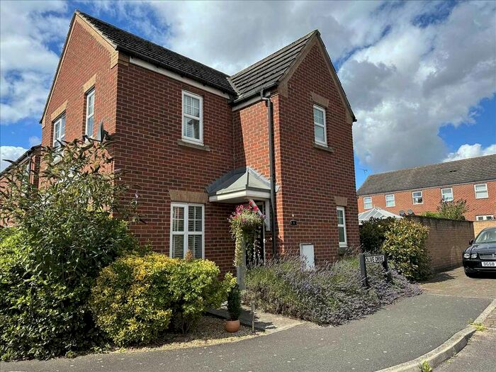 3 Bedroom Detached House To Rent In Woodcross Avenue, Scunthorpe, DN16