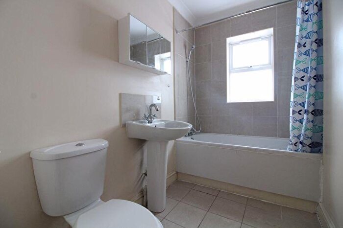1 Bedroom Flat For Sale In Great Investment On High Town Road, LU2