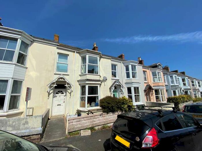 4 Bedroom Property To Rent In Budock Terrace, Falmouth, TR11