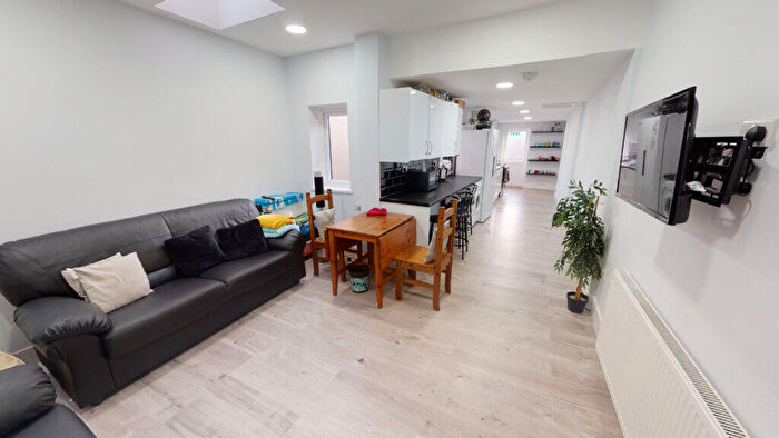7 Bedroom House To Rent In Coronation Road, Selly Oak, B29