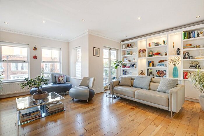 4 Bedroom Terraced House For Sale In Walsingham Place, SW4