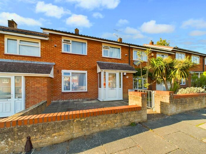 3 Bedroom Terraced House To Rent In Eden Road, Gossops Green, RH11