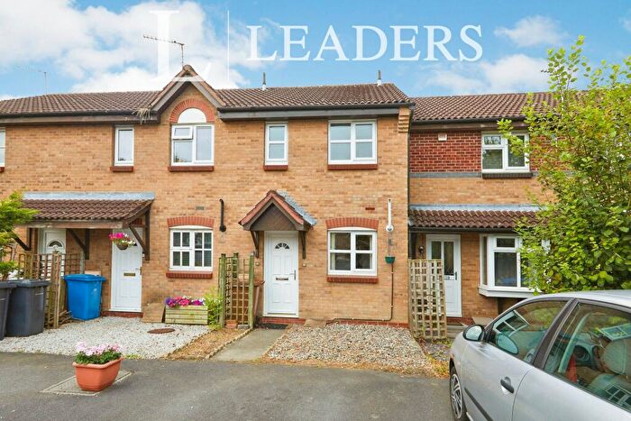 2 Bedroom Town House To Rent In Maytree Close, Oakwood, DE21