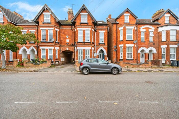 1 Bedroom Flat For Sale In Spenser Road, Bedford, Bedfordshire, MK40