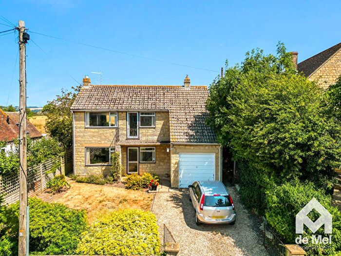 3 Bedroom Detached House For Sale In Teddington, Tewkesbury, GL20